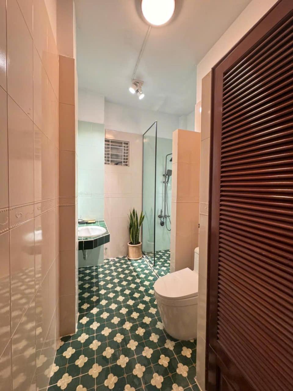 Kathome Saigon - Free Netflix, Near Bui Vien Walking Street Bed & Breakfast Ho Chi Minh City